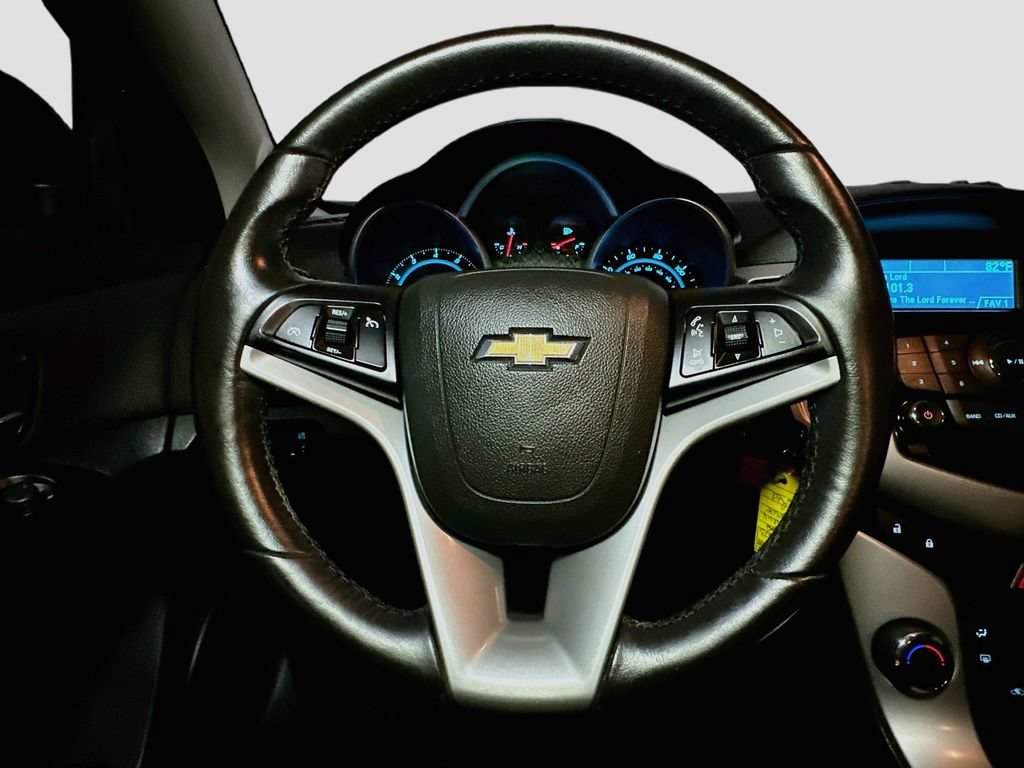 Used 2014 Chevrolet Cruze LT FWD image 10