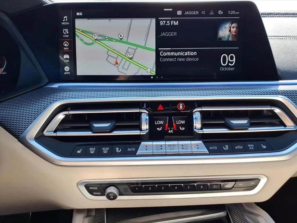 Used 2023 BMW X6 xDrive40i w/ M Sport Package image 21