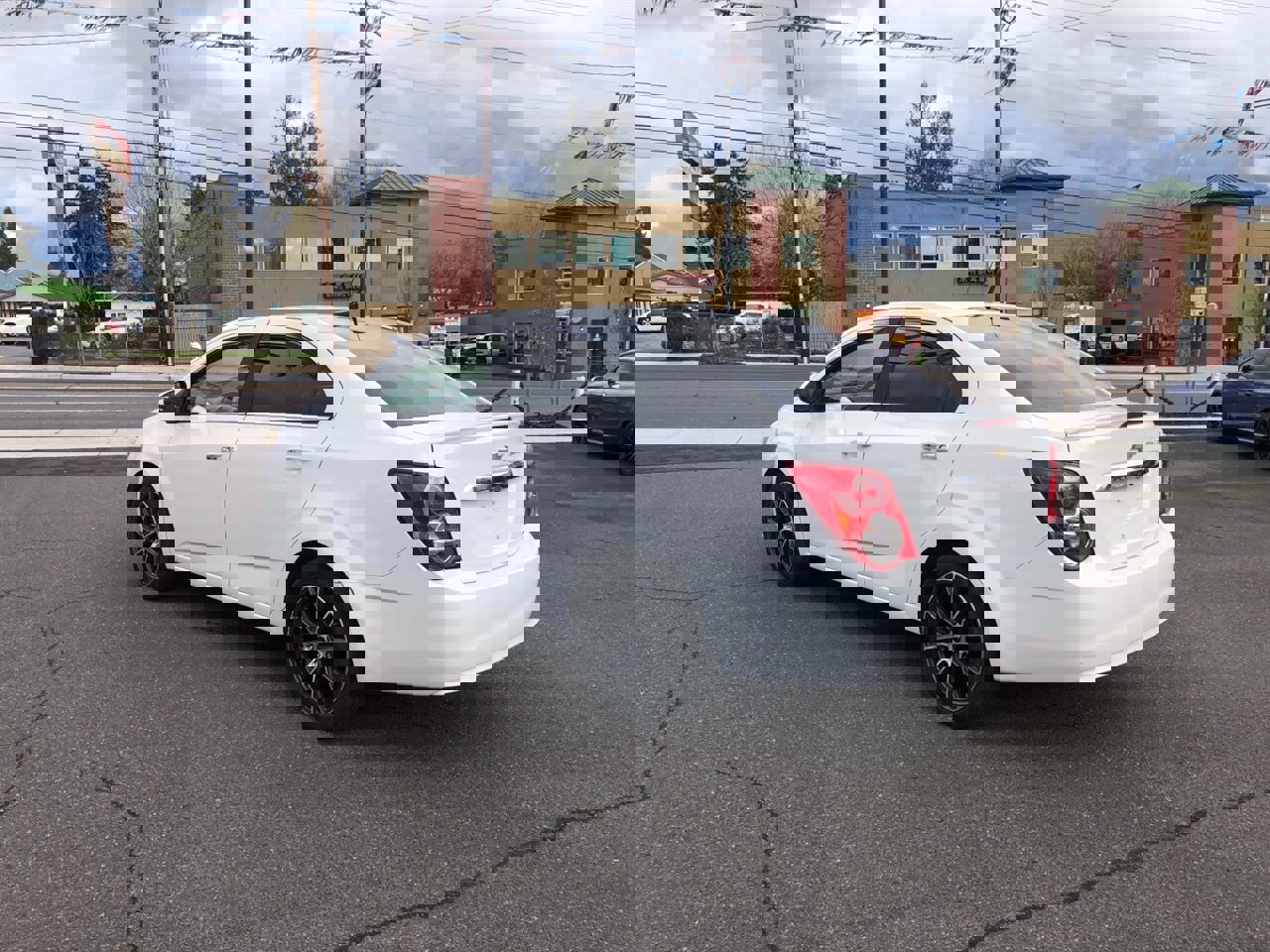 Used 2014 Chevrolet Sonic LTZ image 3