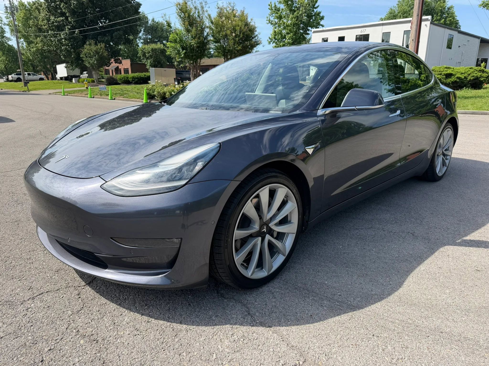 Used 2018 Tesla Model 3 Long Range RWD image 8
