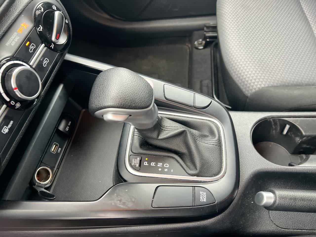 Used 2024 Kia Soul LX w/ Option Group 015 FWD image 20