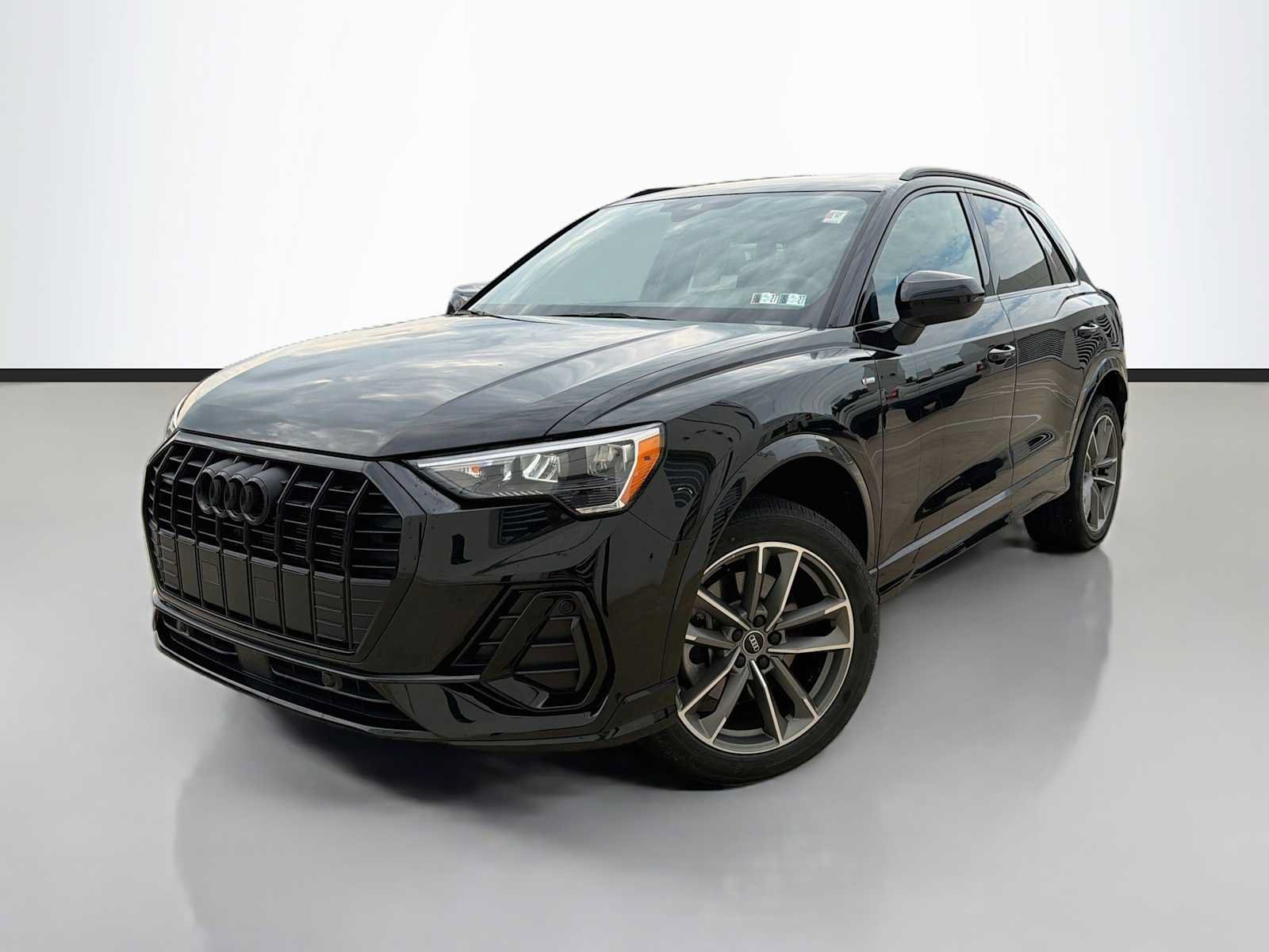 Used 2022 Audi Q3 2.0T Premium AWD/4WD image 1