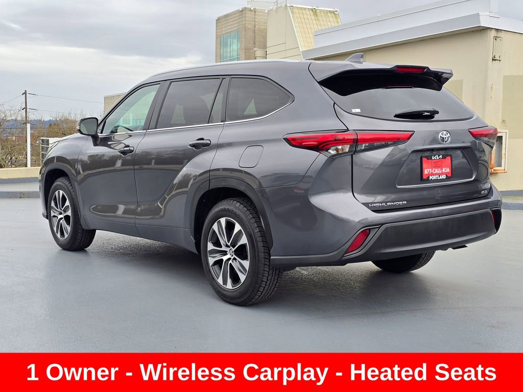 Used 2023 Toyota Highlander XLE FWD image 5