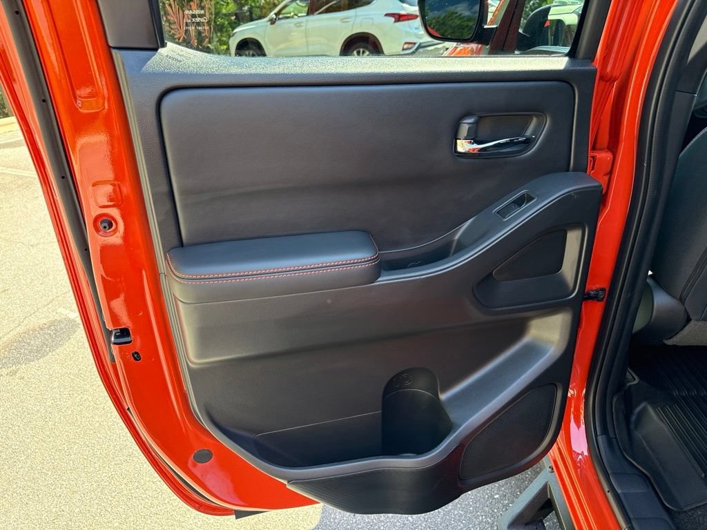 Certified 2025 Nissan Frontier PRO-4X w/ Interior Protection Package AWD/4WD image 27