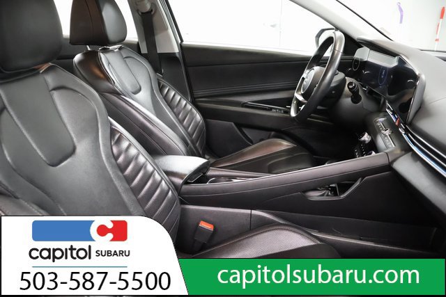 Used 2024 Hyundai Elantra Limited FWD image 30