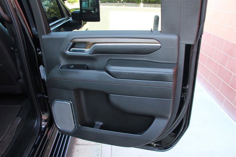 Used 2024 Chevrolet Silverado 2500 High Country w/ High Country Premium Package image 25