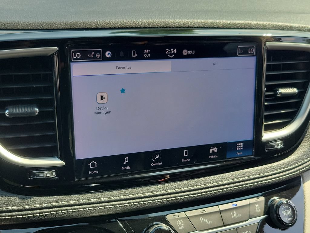 Certified 2024 Chrysler Pacifica Touring-L FWD image 28