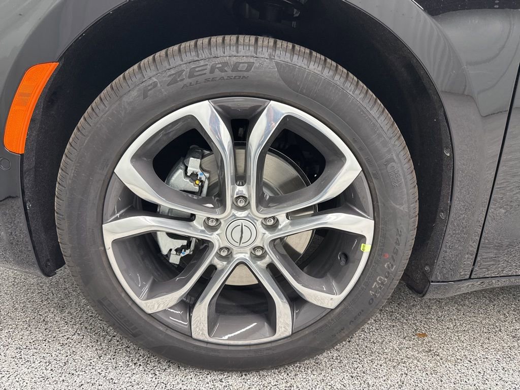 New 2026 Chrysler Pacifica Pinnacle image 11