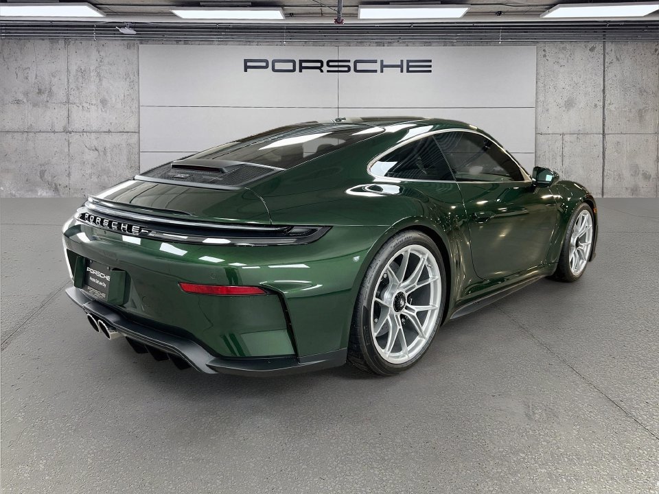 Certified 2025 Porsche 911 GT3 RWD image 9