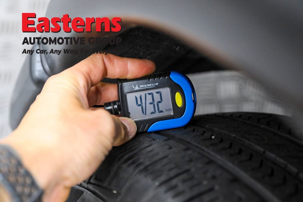 Used 2022 Nissan Rogue S image 29