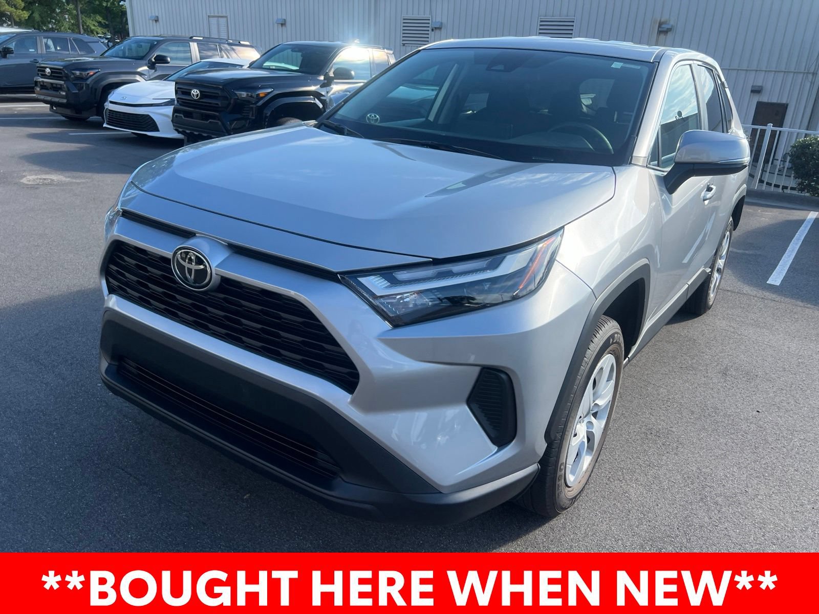 Used 2025 Toyota RAV4 LE FWD image 3