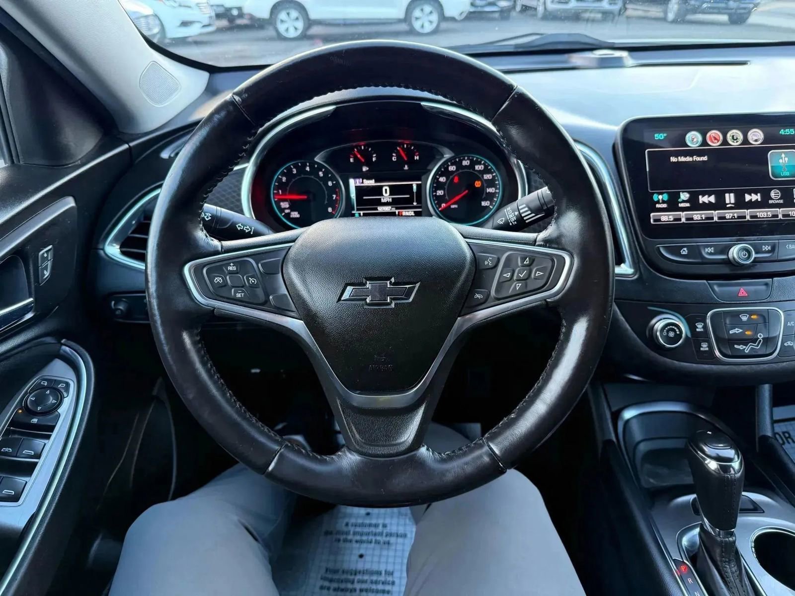 Used 2018 Chevrolet Malibu LT FWD image 28