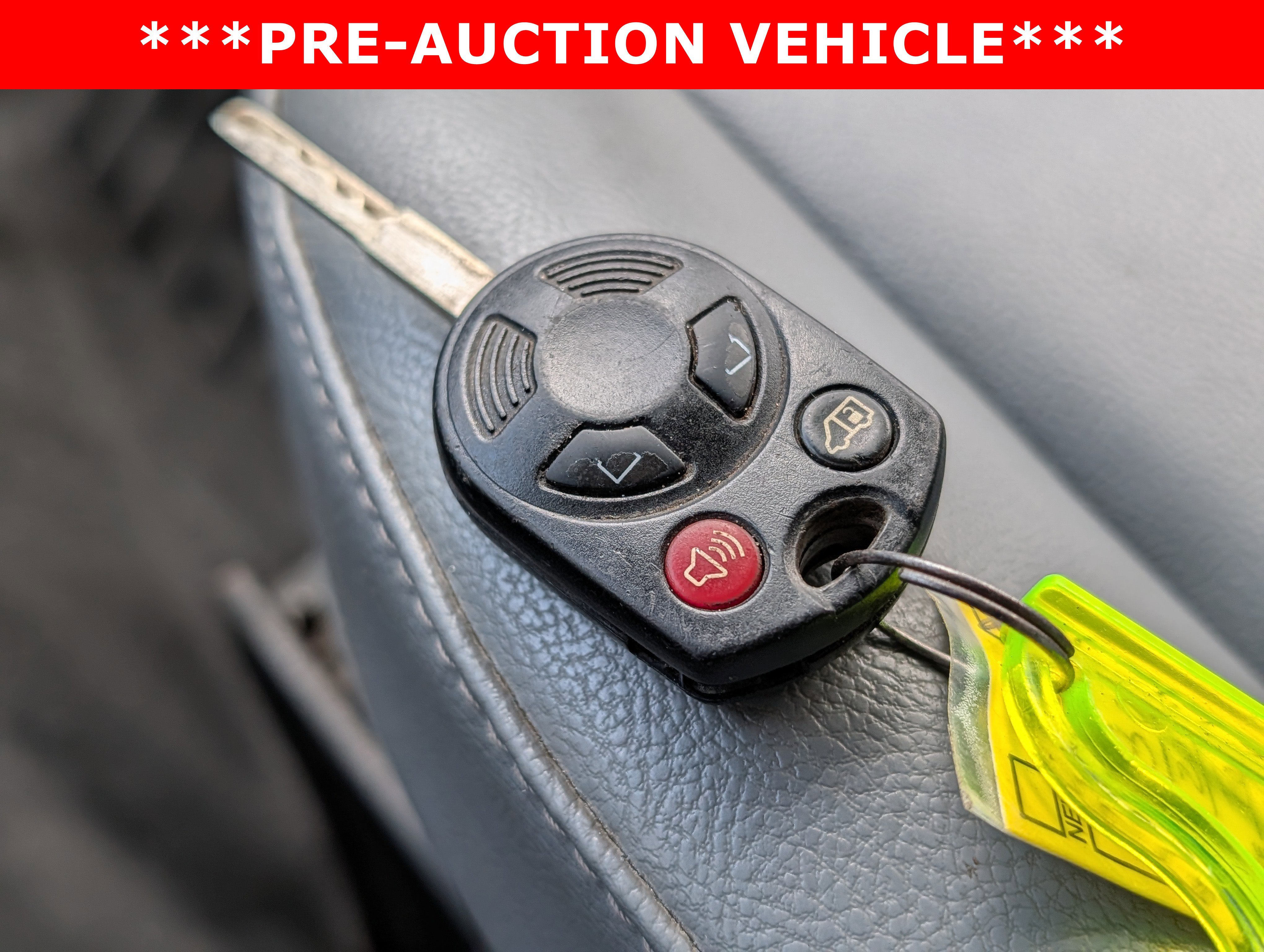 Used 2015 Ford Transit 150 130 Low Roof RWD image 28