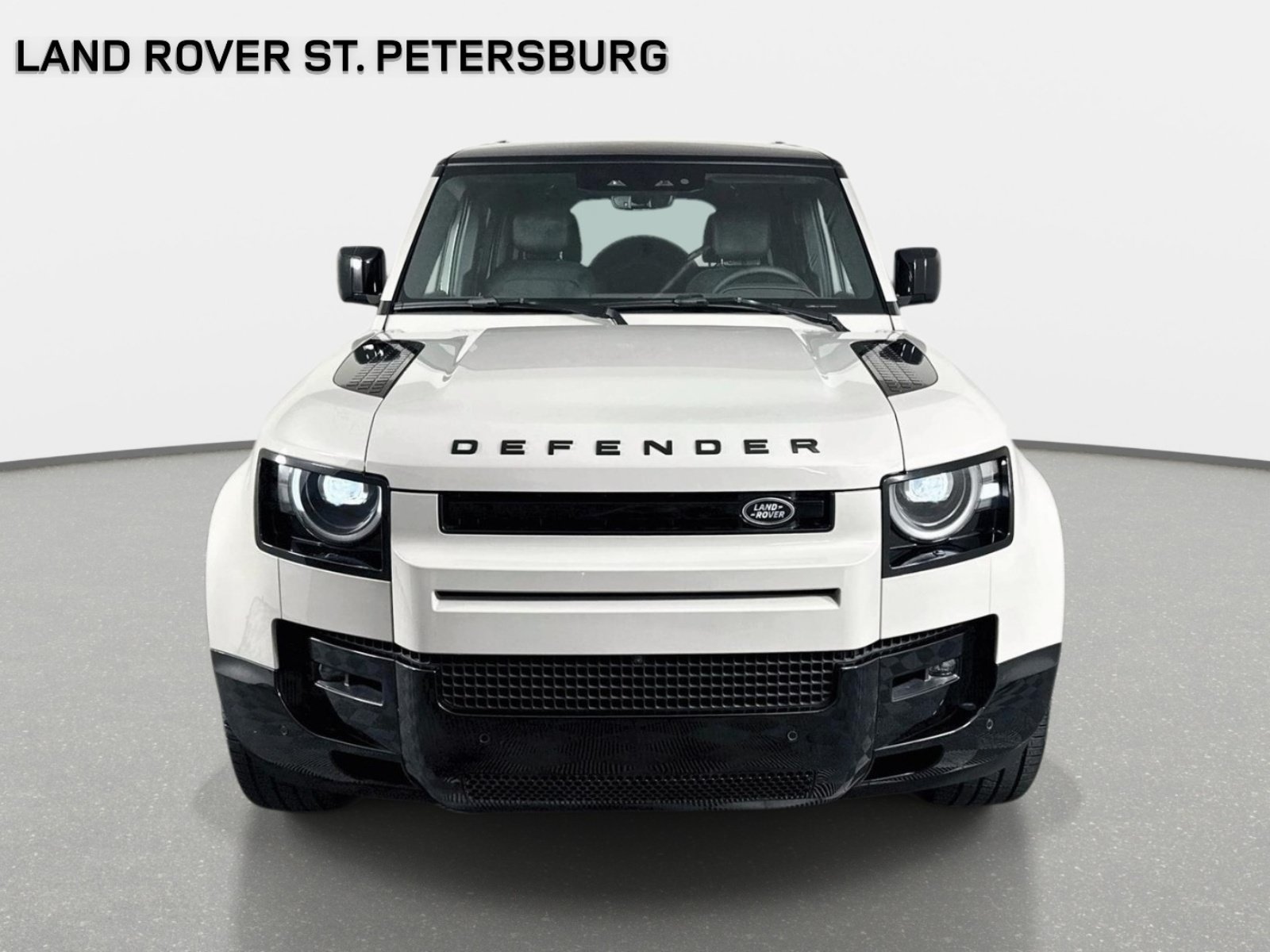 New 2026 Land Rover Defender 130 X-Dynamic SE AWD/4WD image 2