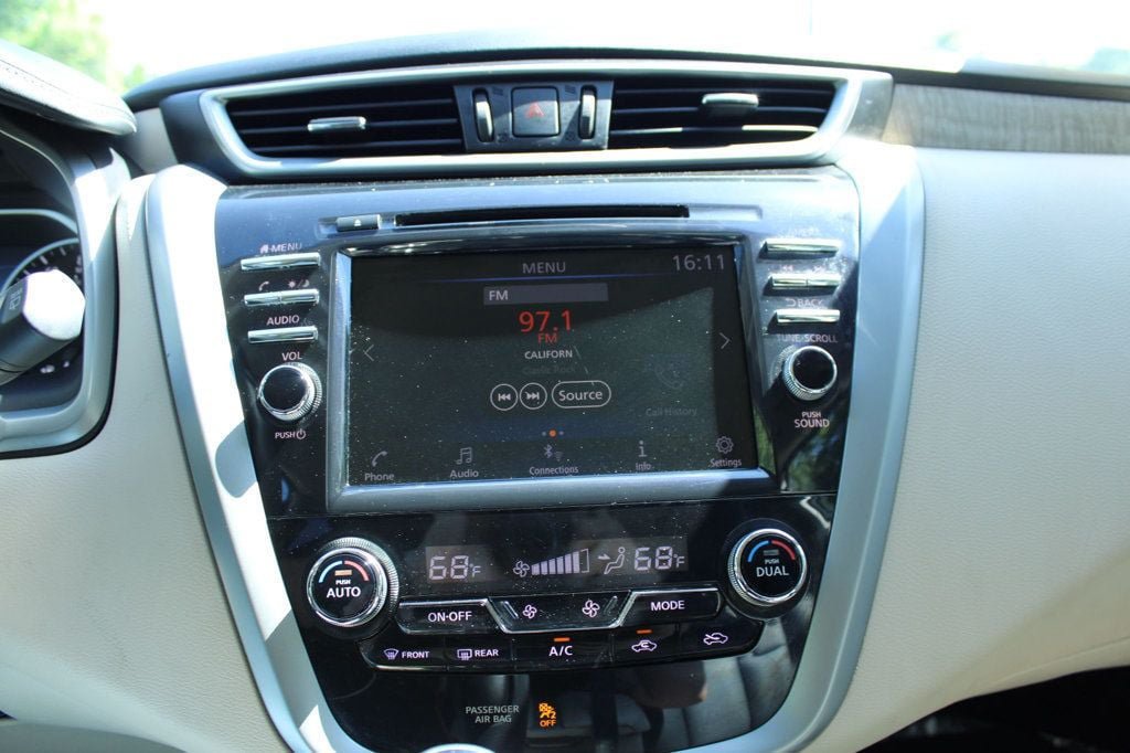 Used 2019 Nissan Murano SV w/ Cargo Package FWD image 17