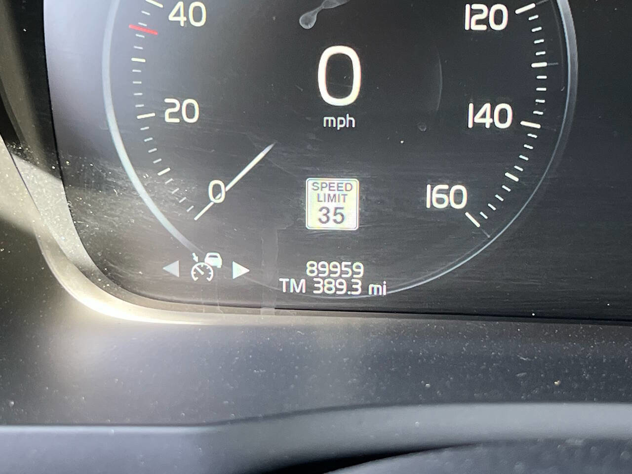 Used 2020 Volvo XC90 T5 Momentum w/ Protection Package Premier image 36