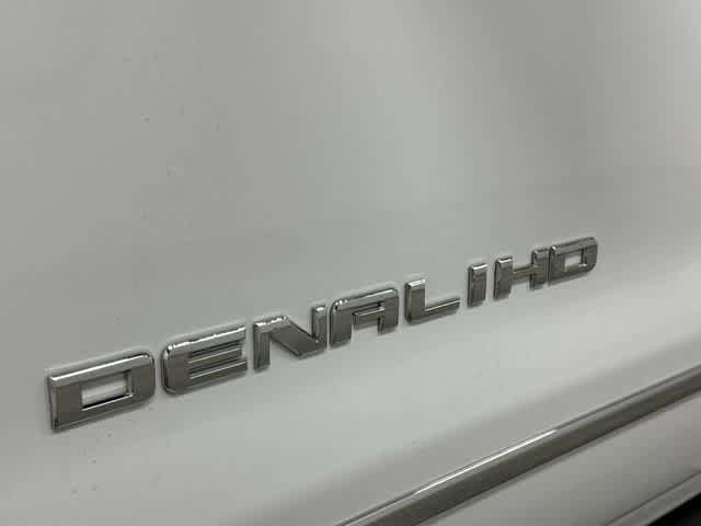 Used 2015 GMC Sierra 3500 Denali w/ Duramax Plus Package AWD/4WD image 30
