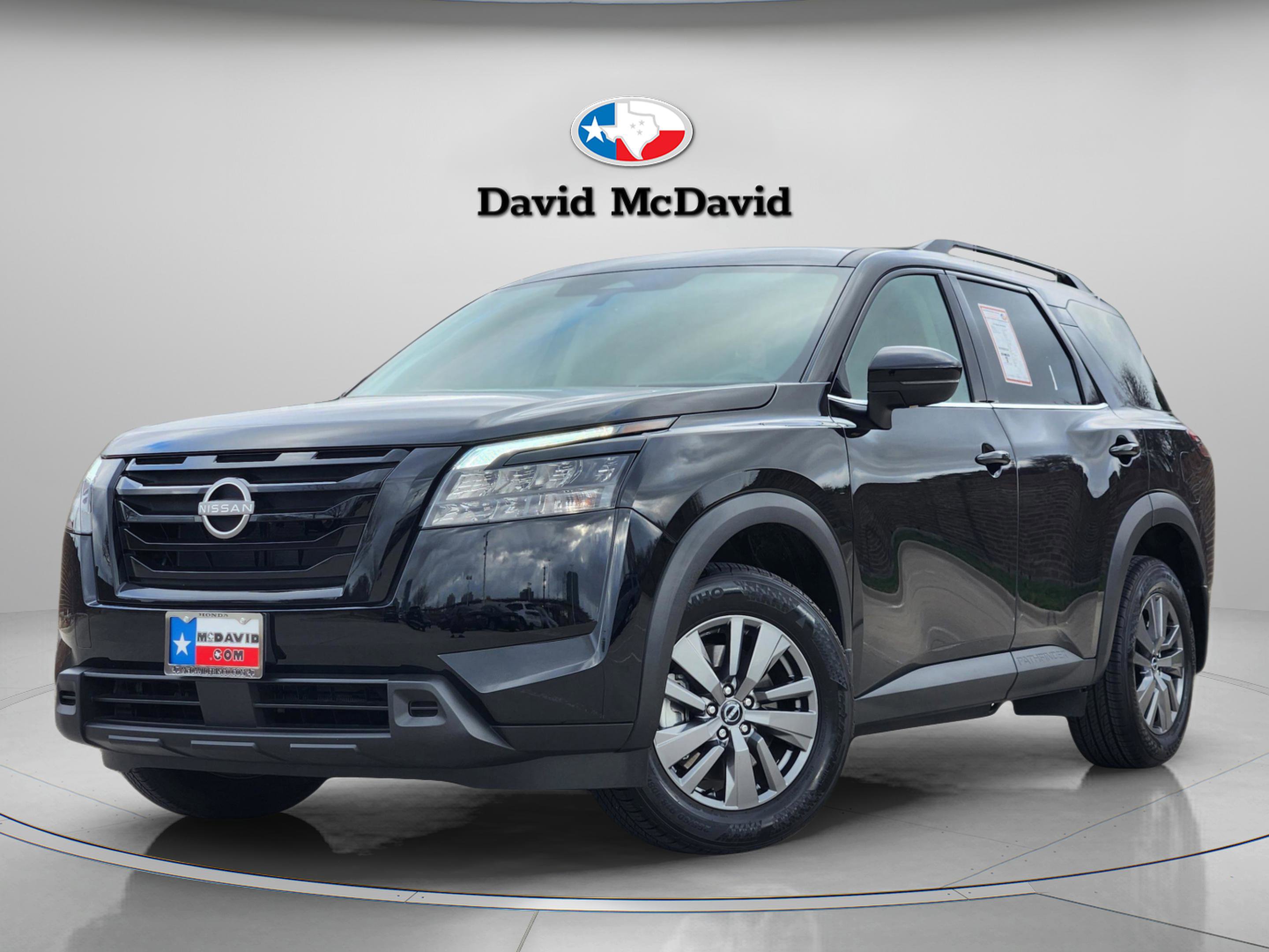 Used 2025 Nissan Pathfinder SV w/ Black Appearance Package image 1