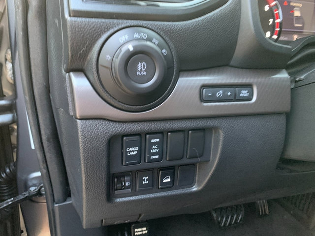 Used 2021 Nissan Titan PRO-4X w/ Pro-4x Convenience Package AWD/4WD image 28
