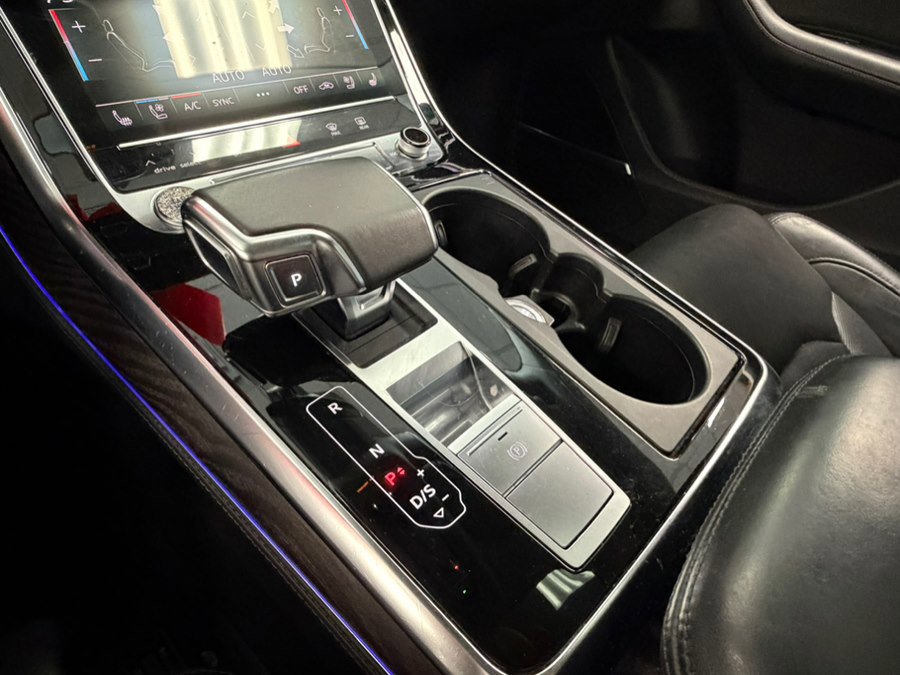 Used 2020 Audi Q8 Prestige w/ Prestige Package AWD/4WD image 48