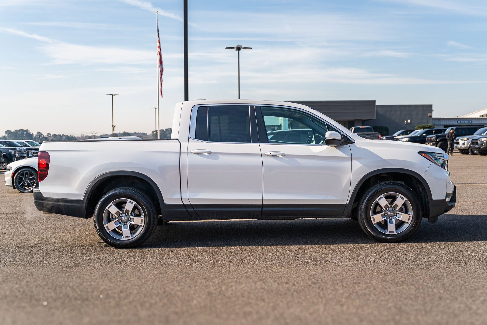 Used 2025 Honda Ridgeline RTL image 8