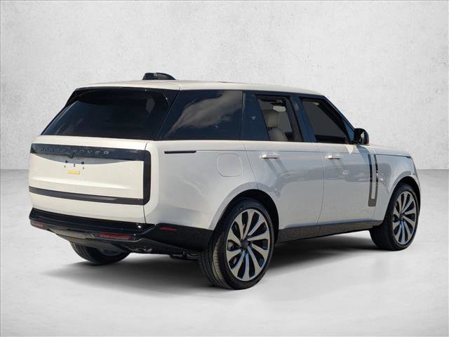 New 2026 Land Rover Range Rover SE image 2