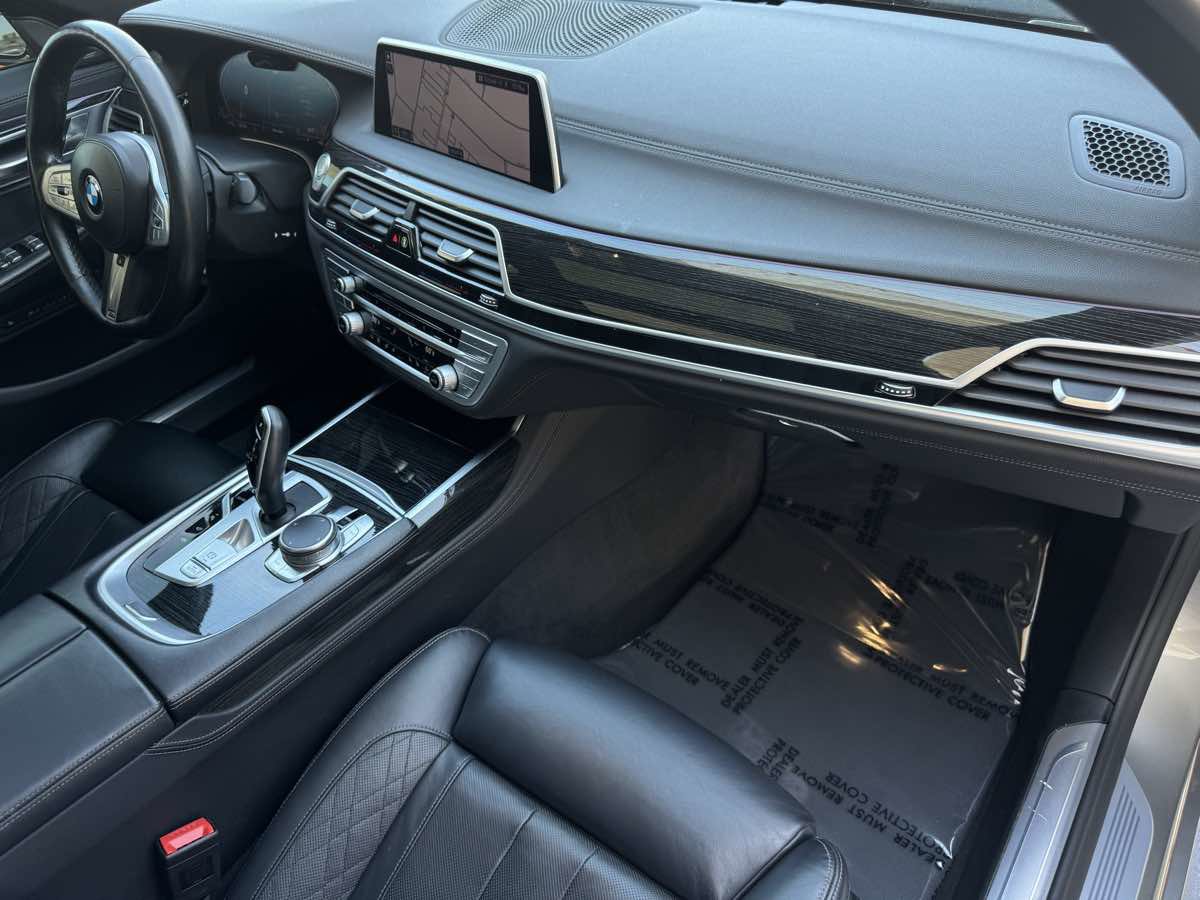 Used 2020 BMW 740i w/ M Sport Package image 23