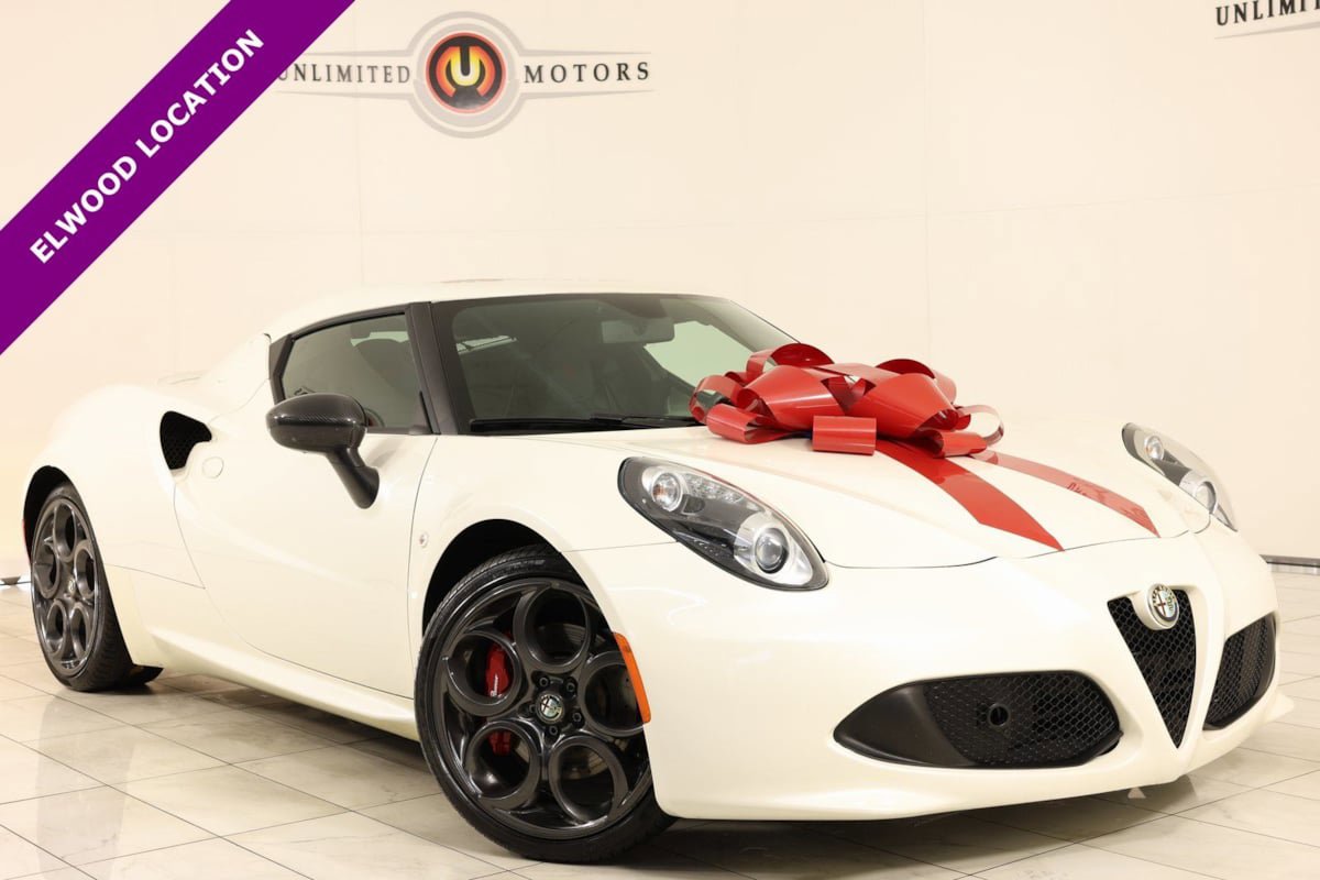 Used 2015 Alfa Romeo 4C Coupe w/ Leather Interior Group image 1