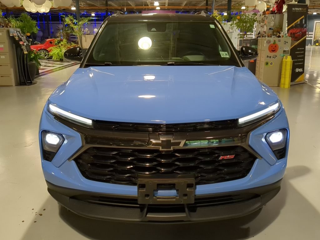 Used 2024 Chevrolet TrailBlazer RS FWD image 3