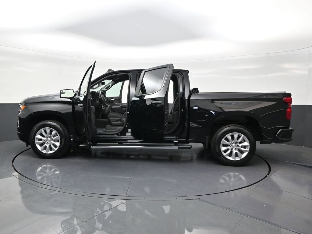 Used 2023 Chevrolet Silverado 1500 Custom RWD image 31