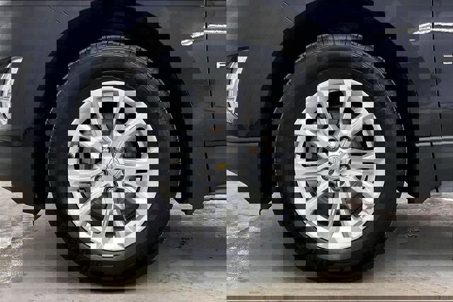 Used 2020 Chevrolet Equinox LT AWD/4WD image 10