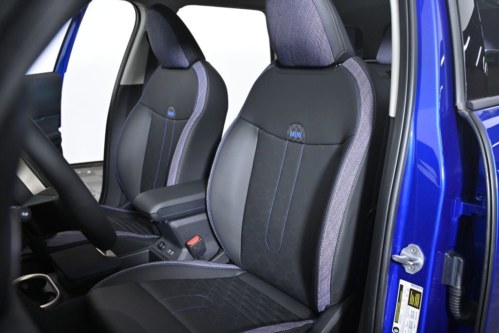 Used 2025 MINI Cooper Countryman S w/ Comfort Package Max image 23