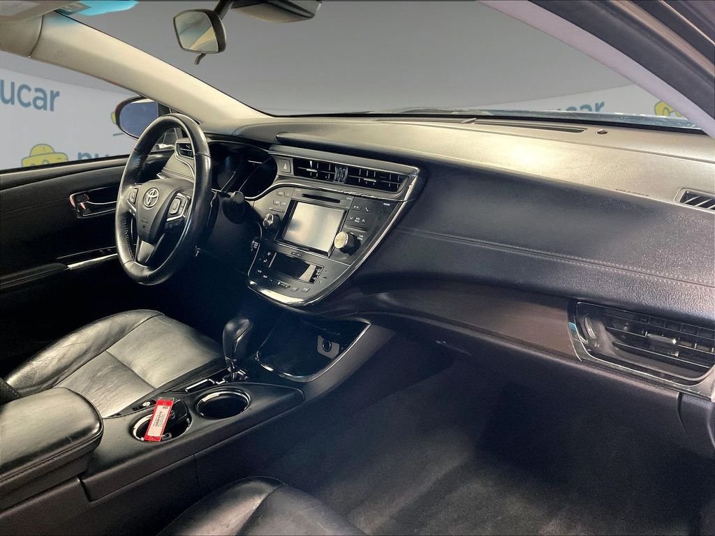 Used 2018 Toyota Avalon XLE FWD image 14