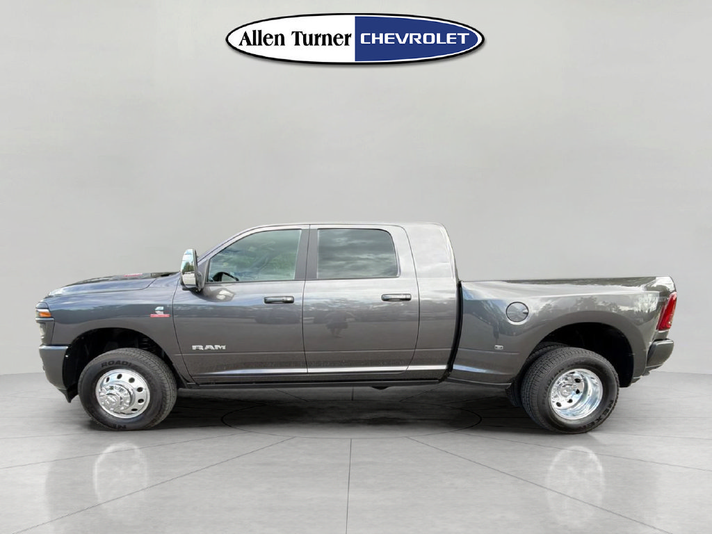Used 2025 RAM 3500 Laramie AWD/4WD image 6