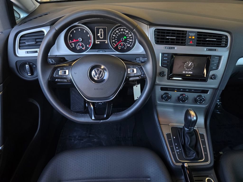 Used 2015 Volkswagen Golf S FWD image 13