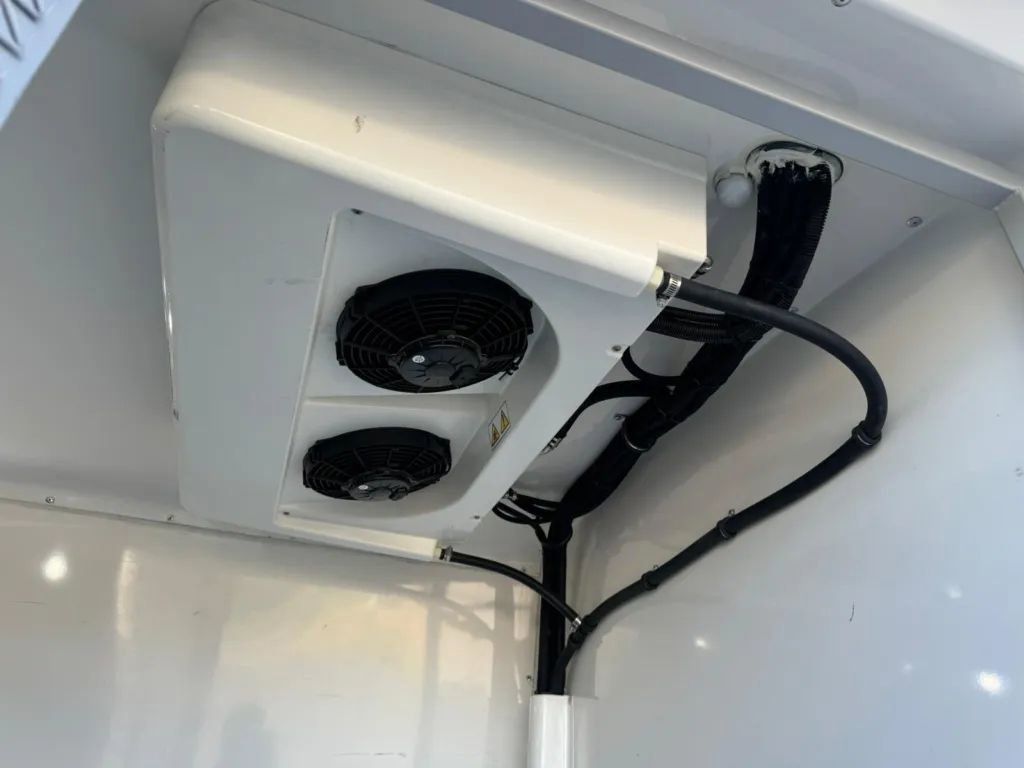 Used 2019 Ford Transit 250 148 Medium Roof image 24