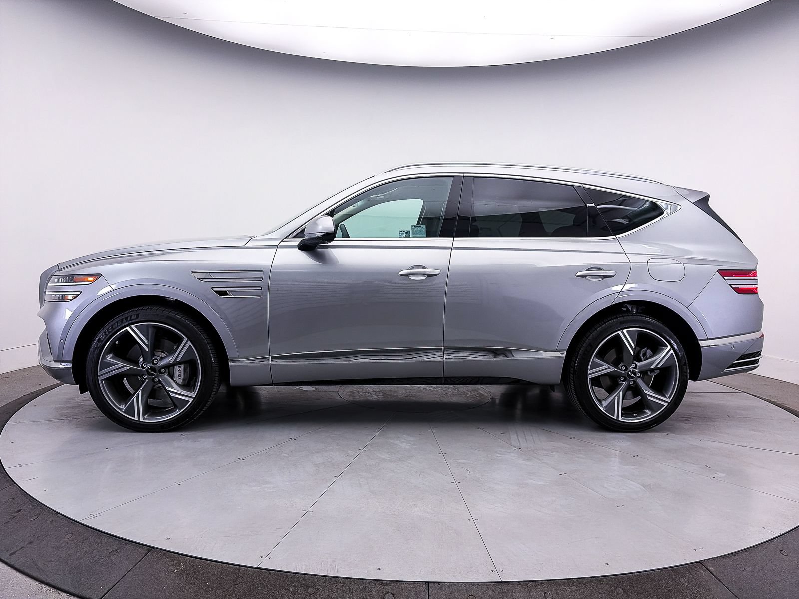 Used 2025 Genesis GV80 2.5T Prestige AWD/4WD image 45