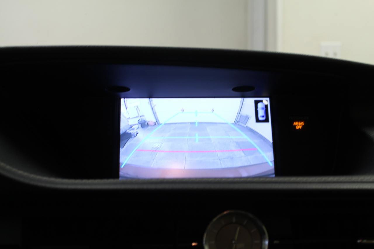 Used 2013 Lexus ES 350 w/ Luxury Pkg image 16