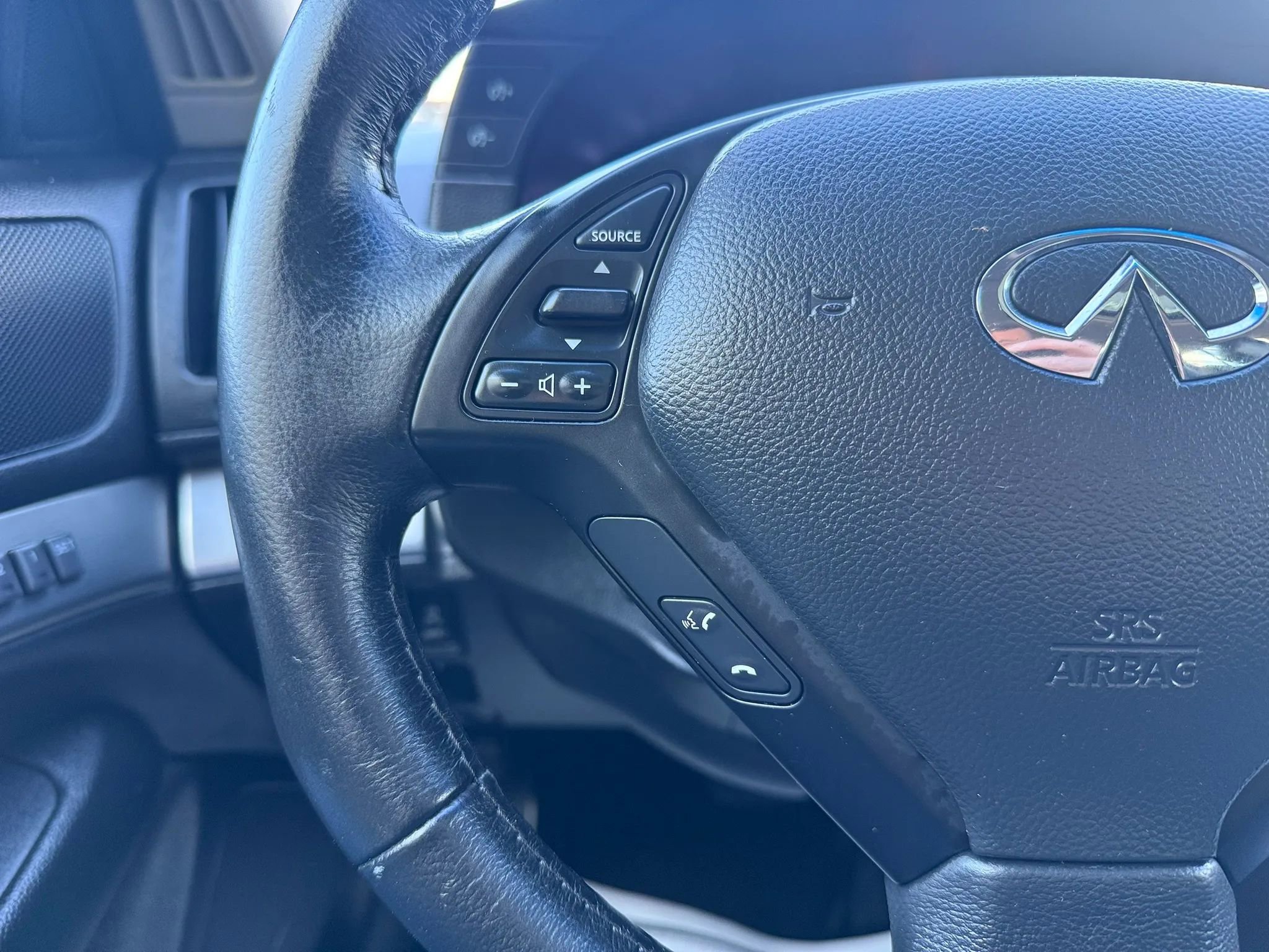 Used 2011 INFINITI G37 x Sedan w/ Premium Pkg image 14