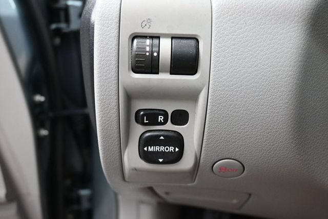 Used 2012 Subaru Forester 2.5X Premium AWD/4WD image 17