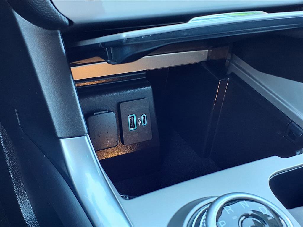 Used 2023 Ford Explorer XLT w/ Equipment Group 202A image 14