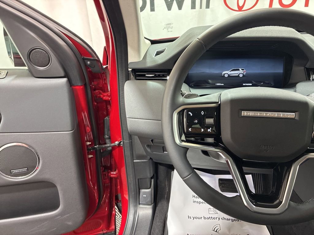 Used 2025 Land Rover Discovery Sport S image 26