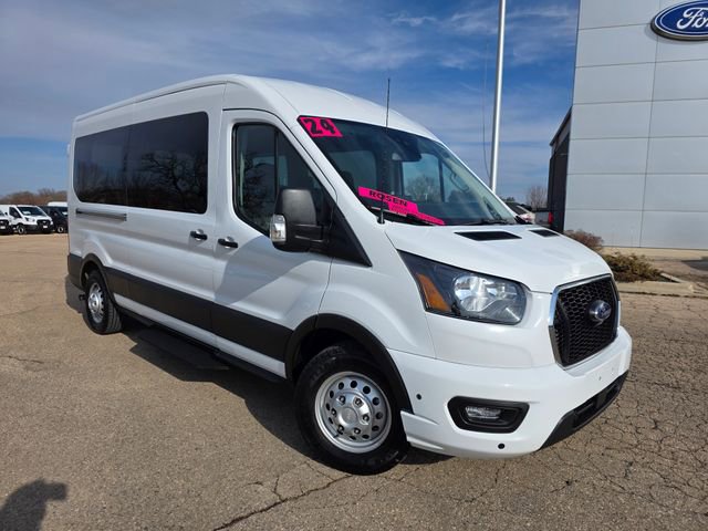 Used 2024 Ford Transit 350 XLT image 2