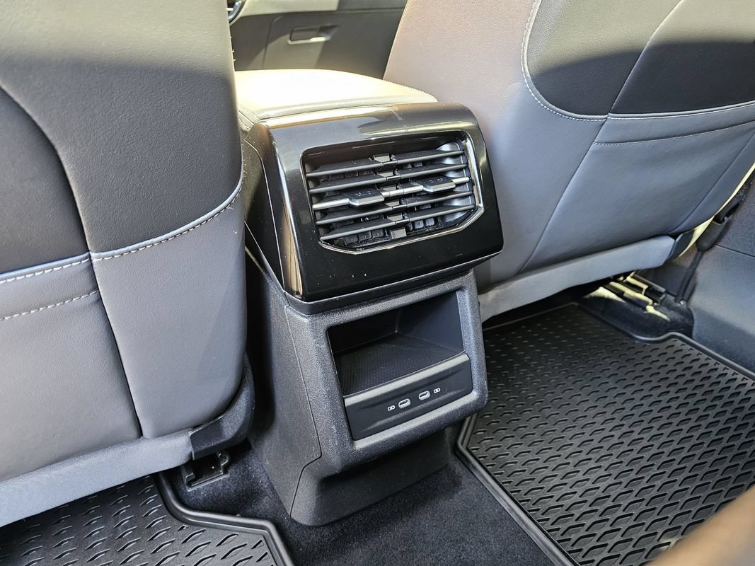 Used 2023 Volkswagen ID.4 Pro S Plus AWD/4WD image 20