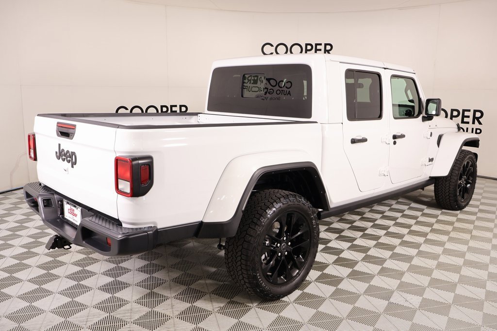 Used 2024 Jeep Gladiator Sport image 19