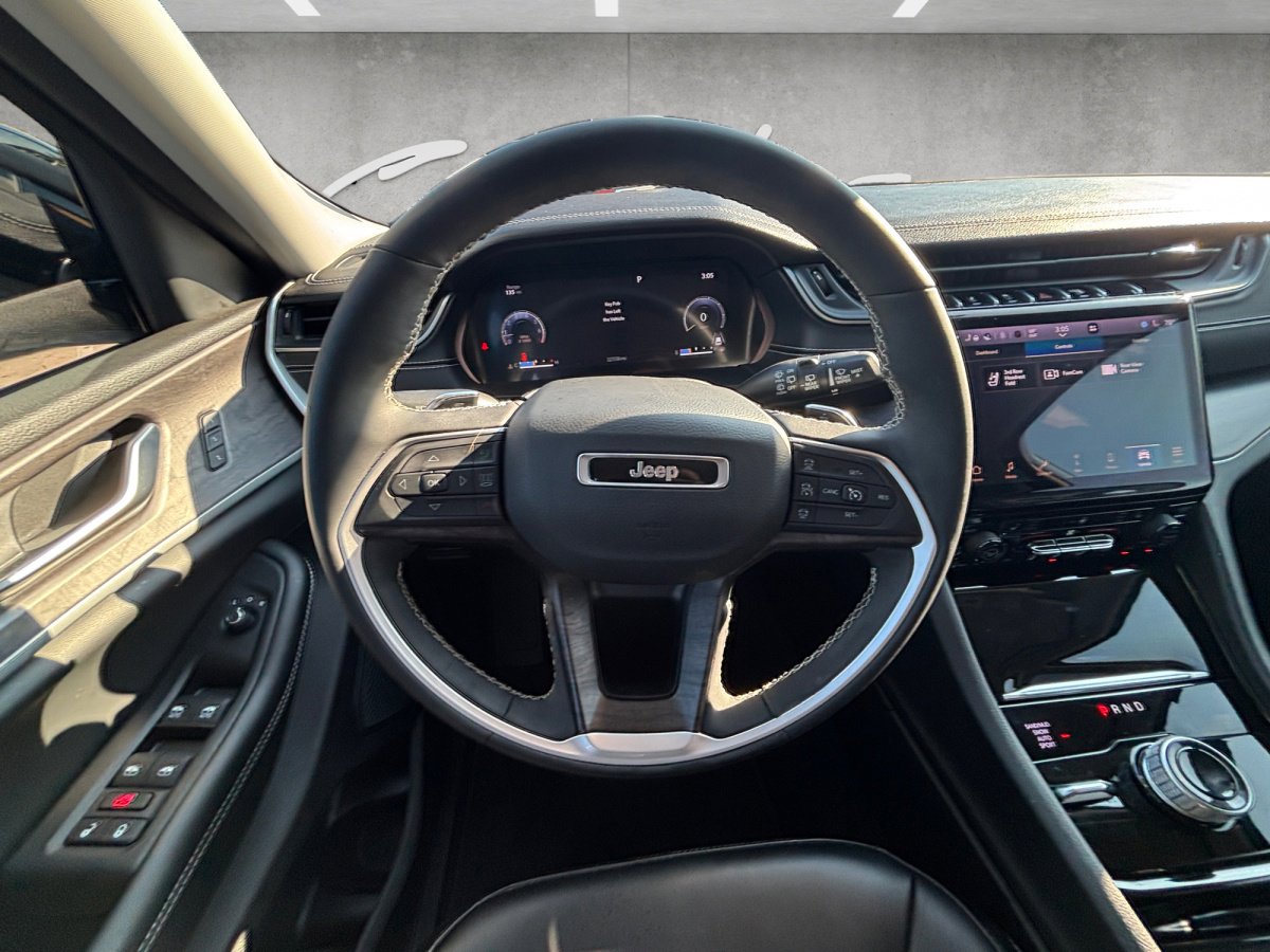 Used 2023 Jeep Grand Cherokee L Limited w/ MOPAR Finishing Package image 23