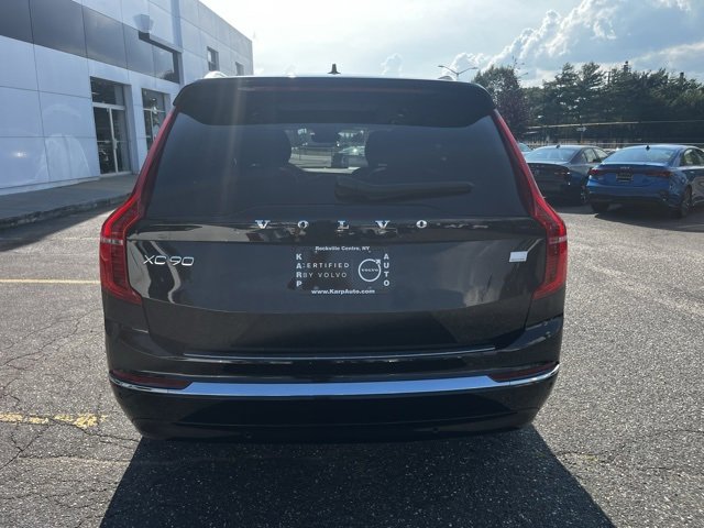 Certified 2024 Volvo XC90 T8 Ultimate w/ Protection Package Premier image 9