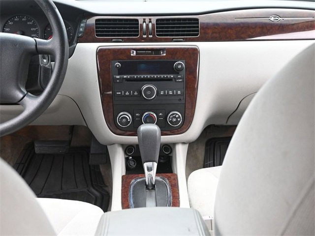 Used 2011 Chevrolet Impala LS image 25