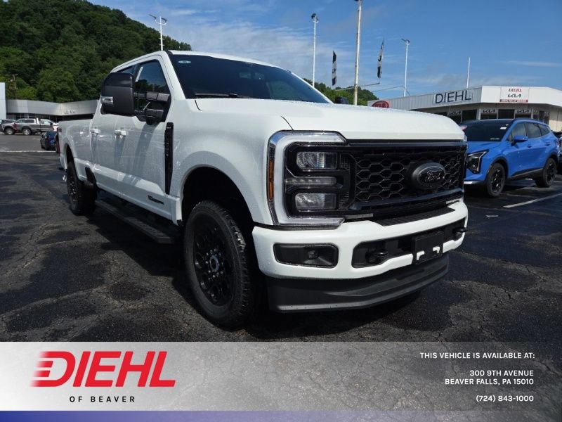 New 2026 Ford F250 Lariat w/ Black Appearance Package