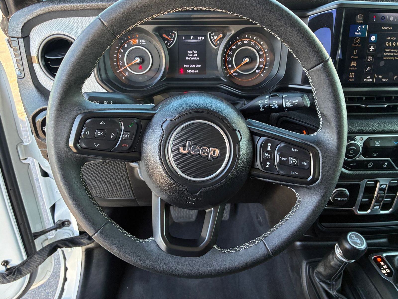 Used 2025 Jeep Wrangler Sport S image 27
